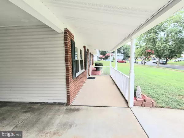 Waldorf, MD 20602,906 WADDELL RD