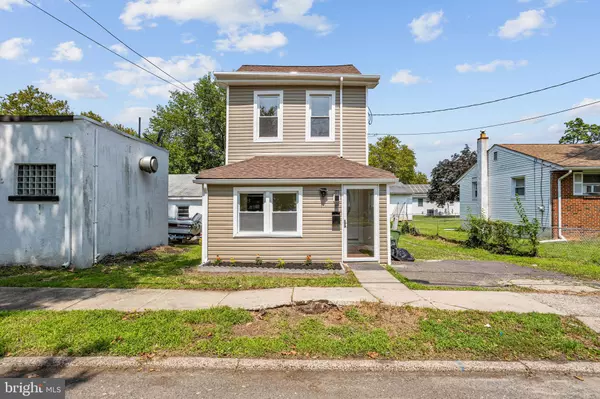 523 W 5TH ST, Palmyra, NJ 08065