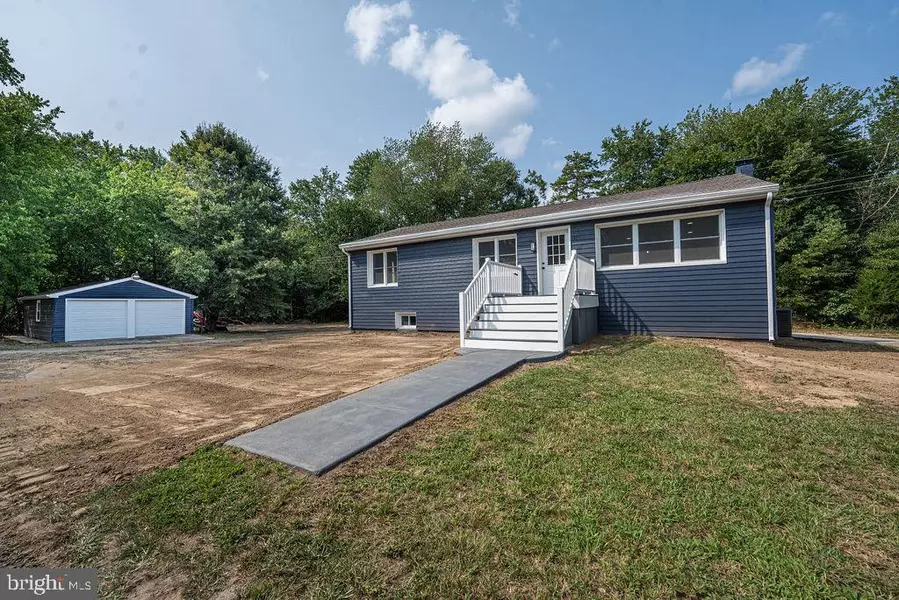 141 CARTER BLVD, Williamstown, NJ 08094