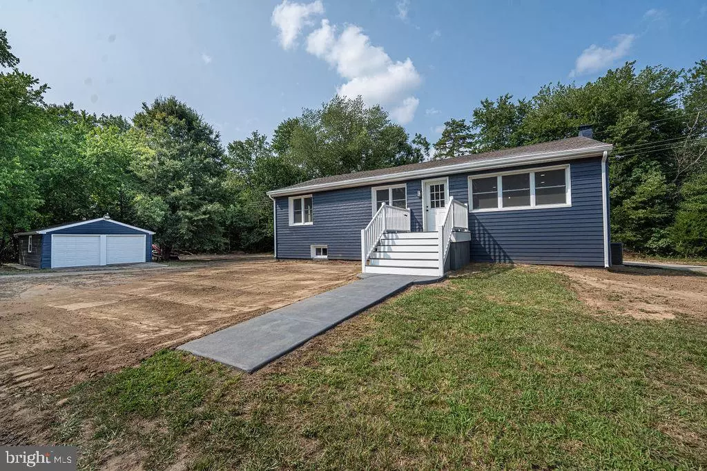 Williamstown, NJ 08094,141 CARTER BLVD