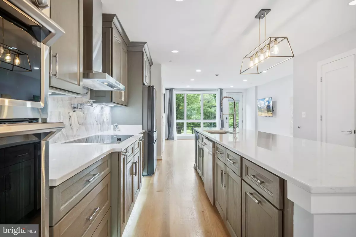 Washington, DC 20011,424 MISSOURI AVE NW #2