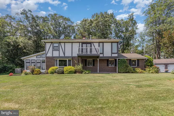 965 N COLLEGE ST, Myerstown, PA 17067