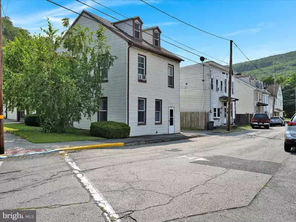 Port Carbon, PA 17965,68 LANG