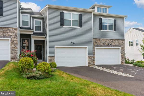 7522 CLAYTON AVE, Coopersburg, PA 18036