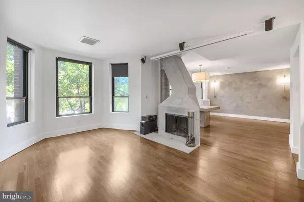 2038 18TH ST NW #201, Washington, DC 20009
