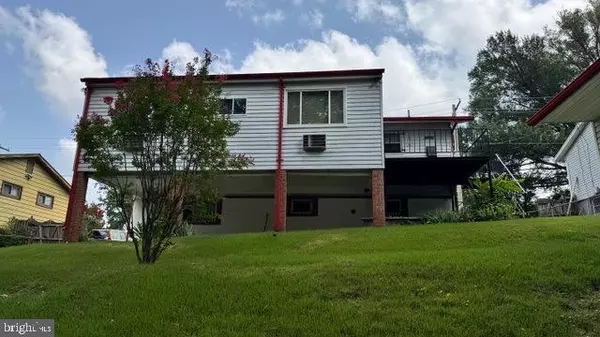 Capitol Heights, MD 20743,6905 DRYLOG ST