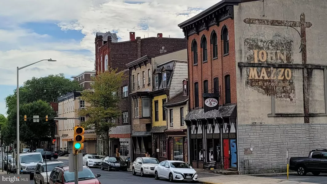 48 S 6TH ST #2F, Reading, PA 19602