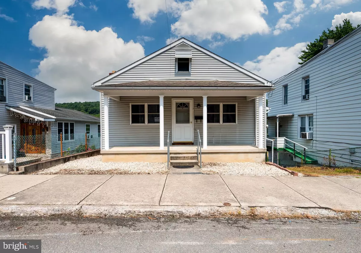 Pottsville, PA 17901,29 E SAVORY ST