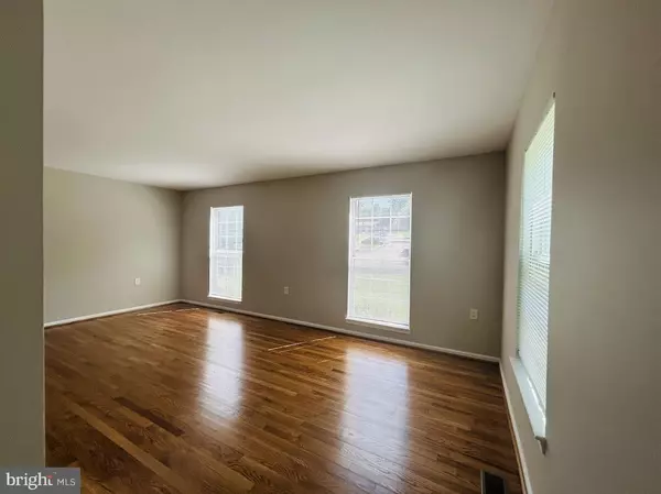 Woodbridge, VA 22192,3503 AVIARY WAY