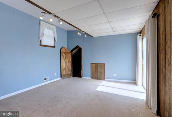 Pasadena, MD 21122,7821 BODKIN VIEW DR