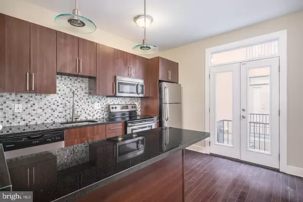 Philadelphia, PA 19130,2012 W GIRARD AVE #UNIT 6A