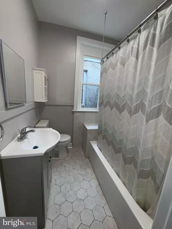 Philadelphia, PA 19131,5439 HUNTER ST #2
