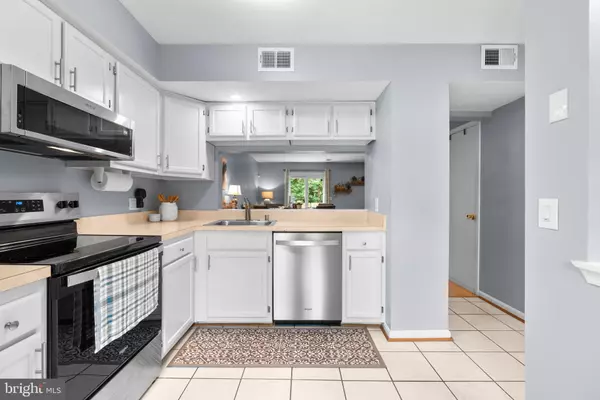 Columbia, MD 21046,9619 HASTINGS DR