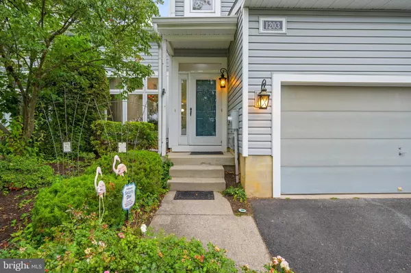 1203 CHAMPLAIN DR, Voorhees, NJ 08043