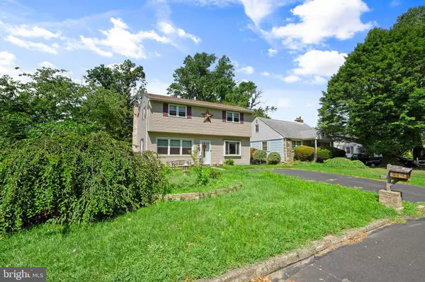 592 CLAYMONT AVE, Langhorne, PA 19047