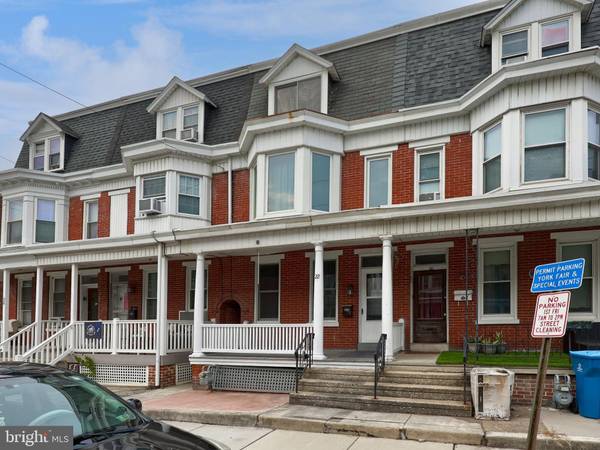 22 DEWEY ST, York, PA 17404