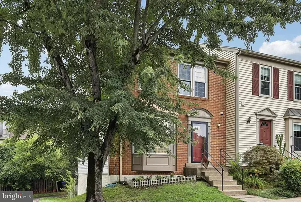 14215 HERITAGE CROSSING LN, Centreville, VA 20120