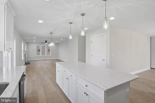 Smyrna, DE 19977,71 ZELKOVA RD