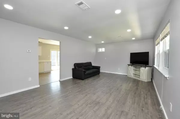 Browns Mills, NJ 08015,311 SUMACH ST