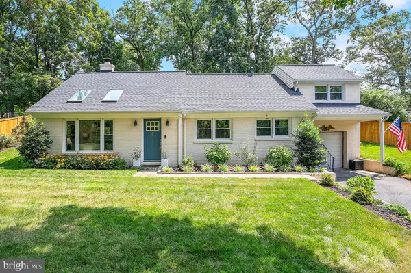 7111 FORT HUNT RD, Alexandria, VA 22307