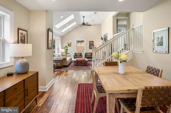 Alexandria, VA 22307,7111 FORT HUNT RD