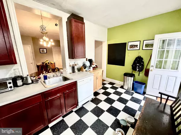 Philadelphia, PA 19129,3550 SCOTTS LN #REAR