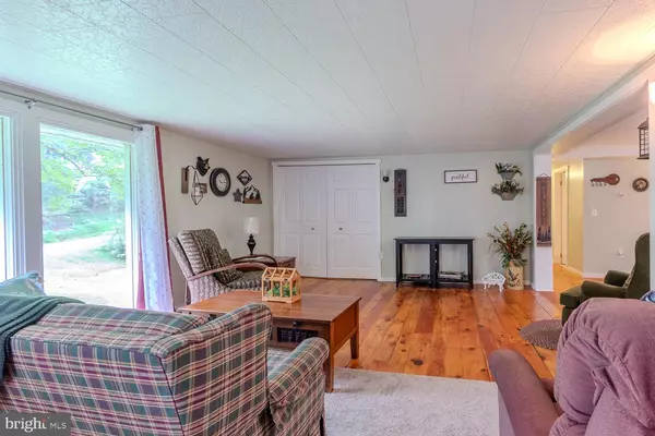 Huntingdon, PA 16652,14742 HAPPY HILLS