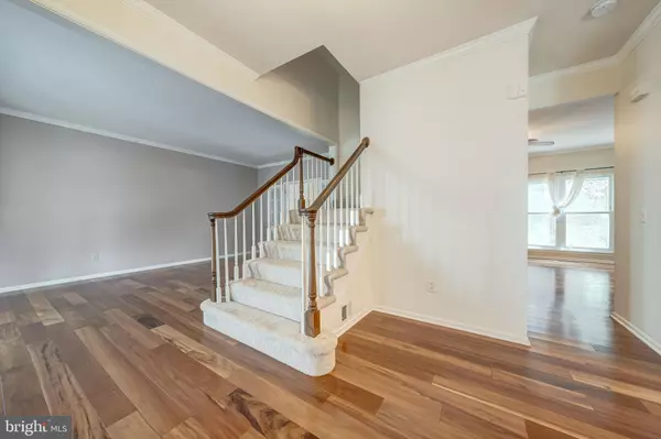 Herndon, VA 20170,12262 CLIVEDEN ST