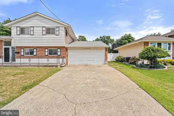 Blackwood, NJ 08012,123 ADRIENNE AVE