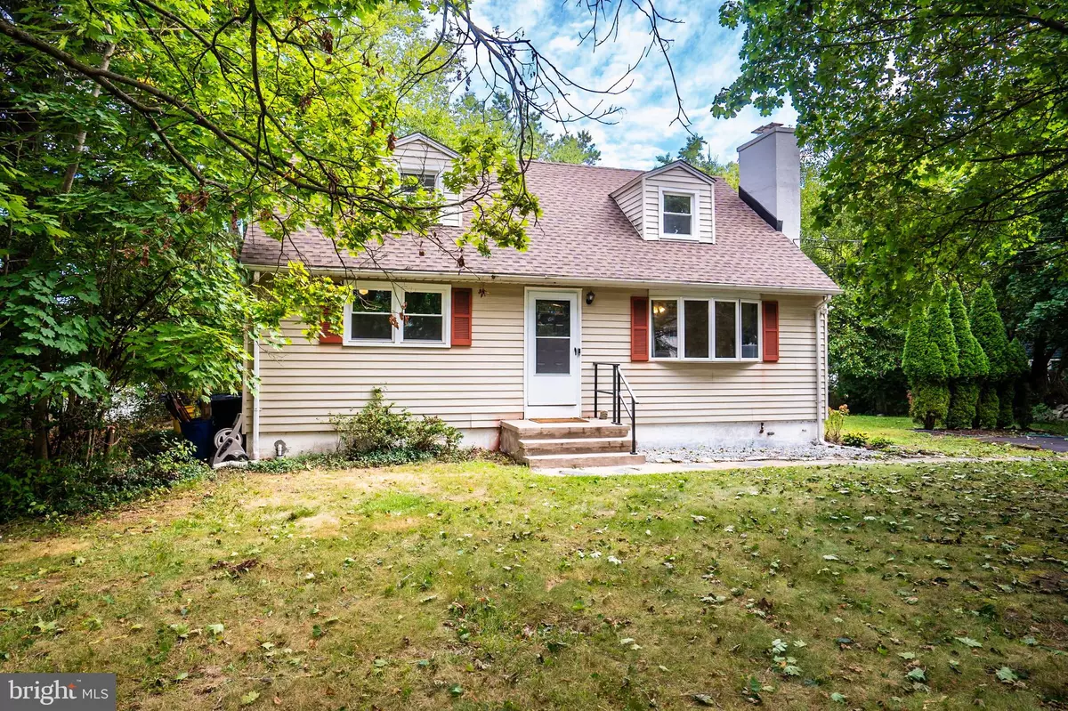 East Windsor, NJ 08520,288 DUTCH NECK RD