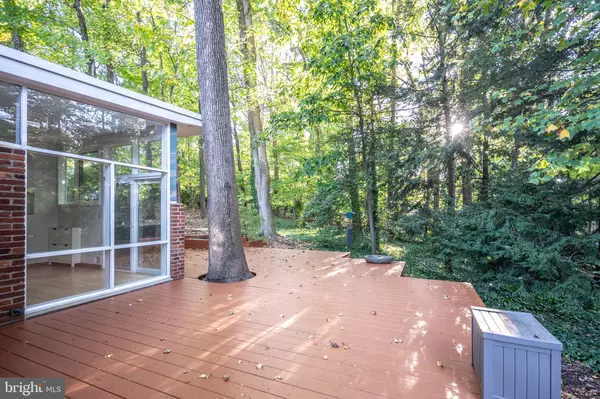 Alexandria, VA 22307,2227 GLASGOW RD