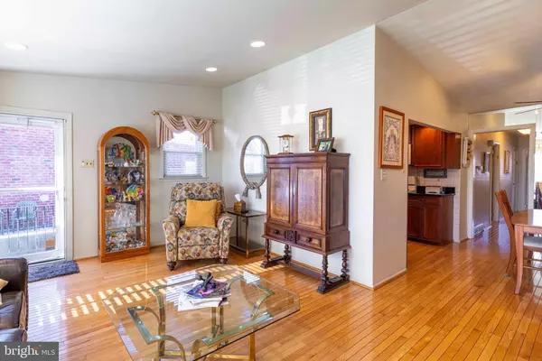 Philadelphia, PA 19152,8824 FAIRFIELD ST