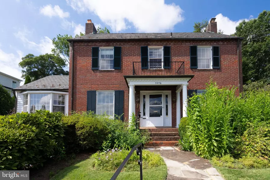 3246 N ABINGDON ST, Arlington, VA 22207