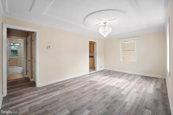 Hyattsville, MD 20782,5820 32ND AVE