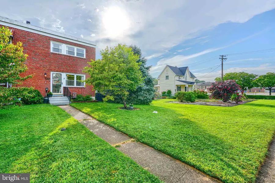 2 HALEY RD, Essex, MD 21221