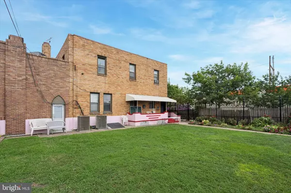 Philadelphia, PA 19146,2530-32 WHARTON ST