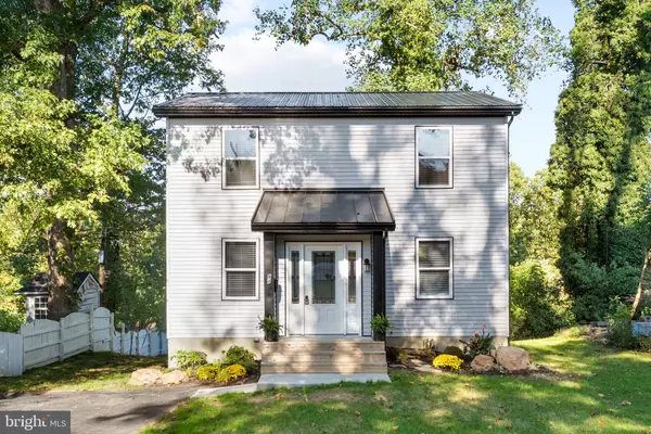 94 MILDRED LN, Aston, PA 19014