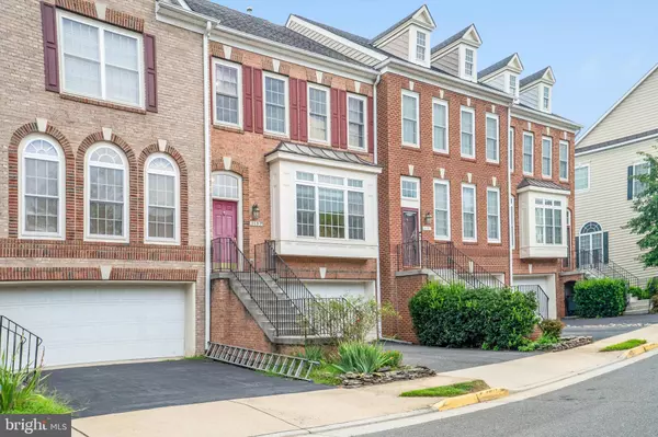 Fairfax, VA 22030,4684 CARISBROOKE LN