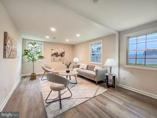 Bensalem, PA 19020,2869 WINDSOR DR