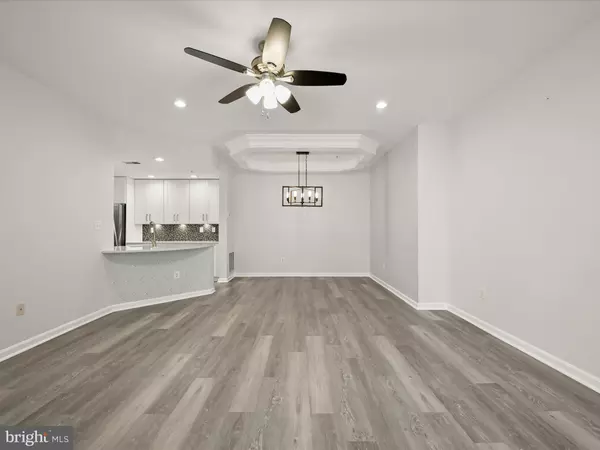 Columbia, MD 21044,10822 WARFIELD PL #102