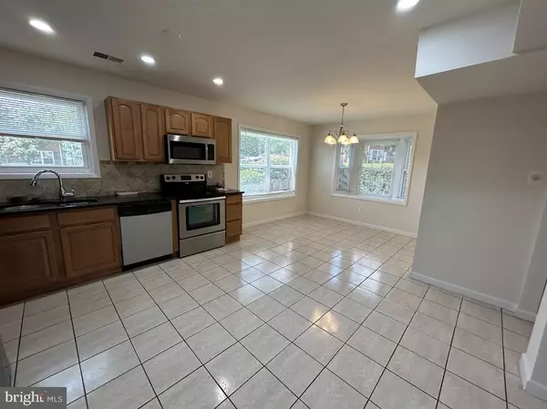 Woodbridge, VA 22191,1382 IRONWOOD ST