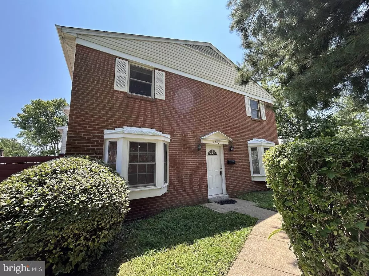 Woodbridge, VA 22191,1382 IRONWOOD ST