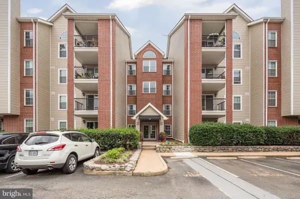 3309 WYNDHAM CIR #4173, Alexandria, VA 22302