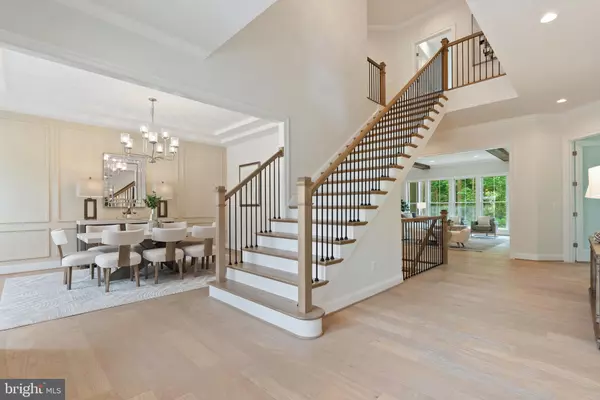 Vienna, VA 22182,1805 MCGUIRE CT