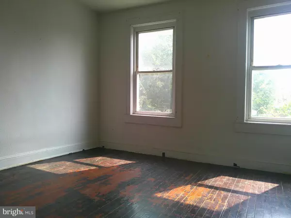 Baltimore, MD 21224,426 N EAST AVE