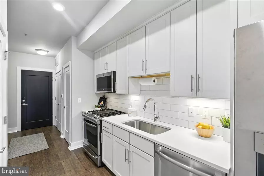 1800 MOUNT VERNON AVE #102, Alexandria, VA 22301