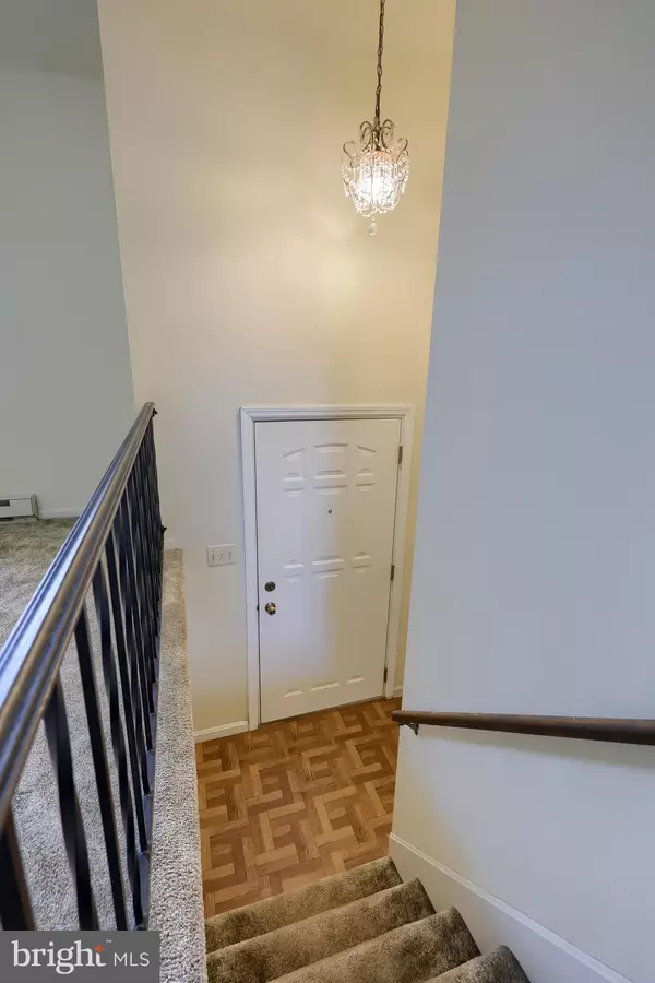 Ephrata, PA 17522,18 AKRON RD