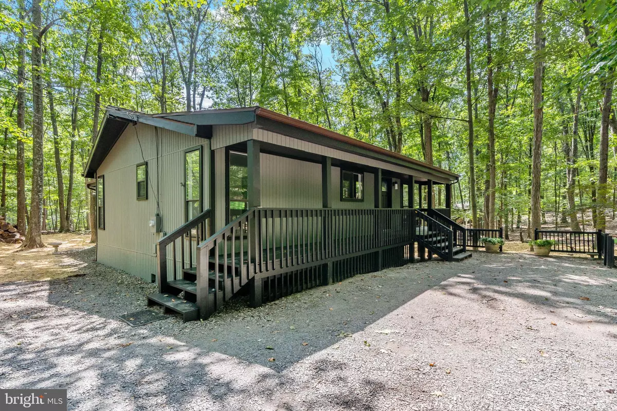 Hedgesville, WV 25427,494 TUCKAHOE TRL