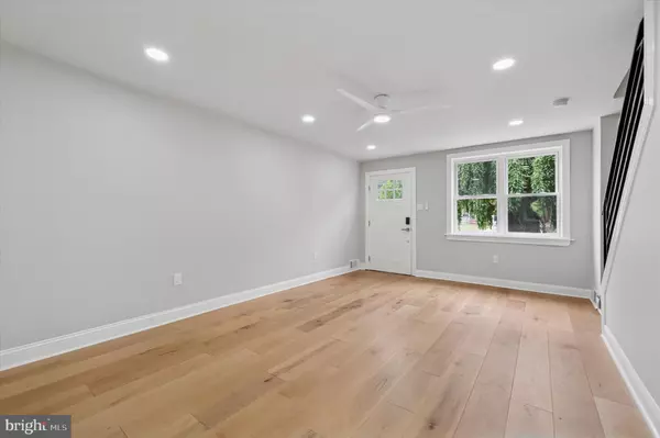 Clifton Heights, PA 19018,232 W WASHINGTON AVE