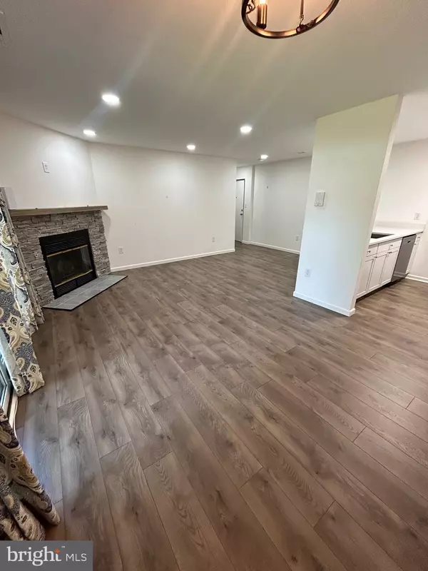 Glen Burnie, MD 21060,6700 RAPID WATER WAY #103